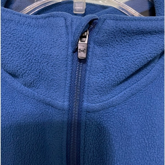 Under Armour fleece shirt size M front pocket with 1/4 zip pullover comfortable - Picture 4 of 8